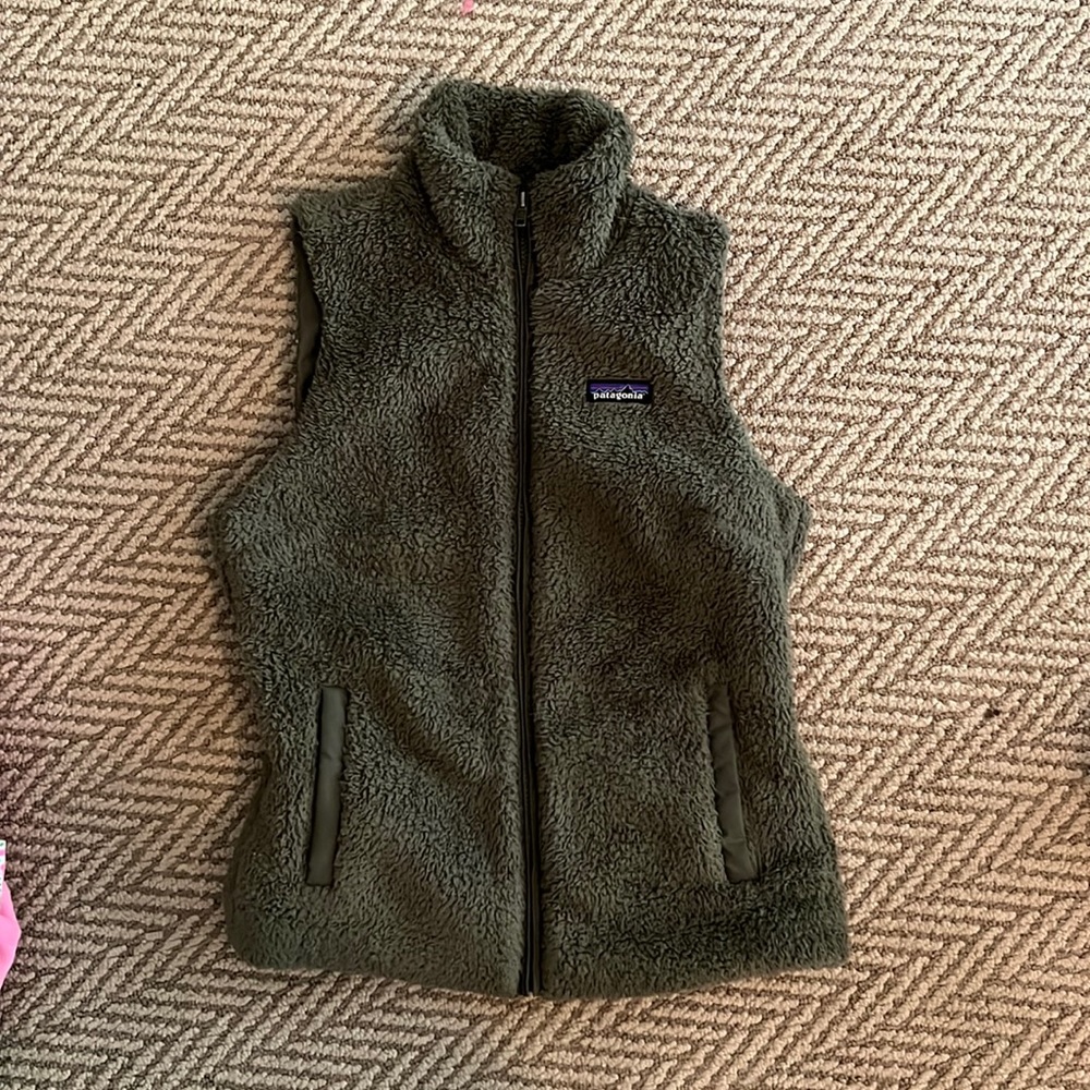 Women’s Patagonia vest medium
